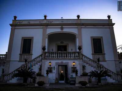Ci dirigiamo verso la dimora di Longo De Bellis, nel rione Palese: per noi si tratta di un ritorno, visto che lo scorso mese esplorammo questa storica residenza in cui nel 1943 si riunirono Eisenhower, Alexander e Badoglio.